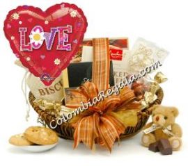 Canasta de galletas gourmet con oso de peluche a Colombia. Candylove, Envio de Canastas de chocolates a Domicilio en Colombia. regalos romanticos a colombia